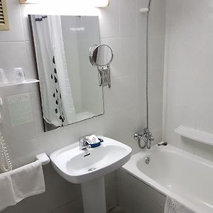 Habitación con 2 Camas Individuales